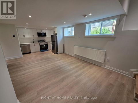 UNIT 2 - 339 RANEE AVE AVENUE S Toronto (Yorkdale-Glen Park) ON M6A1N9