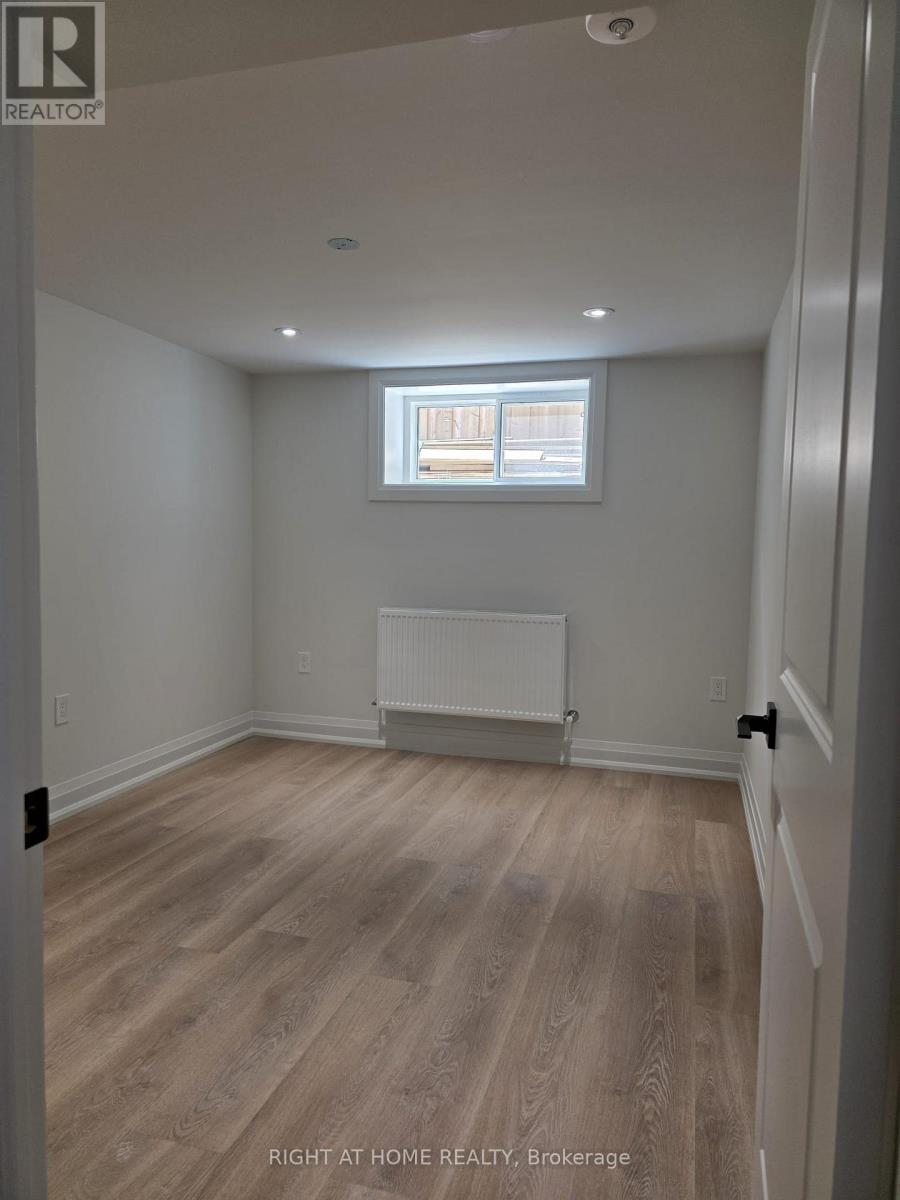 UNIT 2 - 339 RANEE AVE AVENUE S