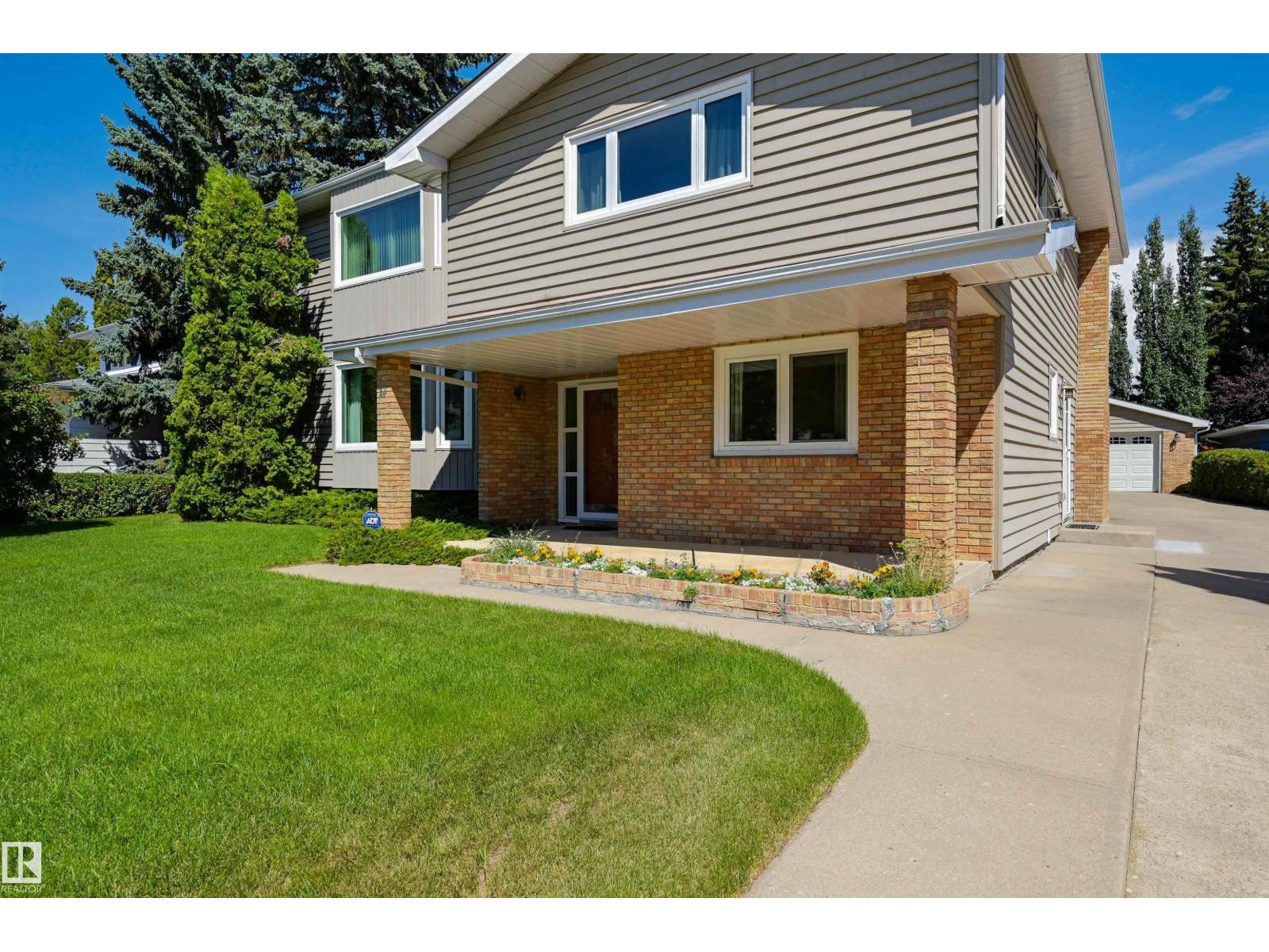 24 QUESNELL RD NW