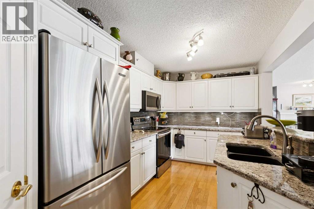 306, 2144 Paliswood Road SW