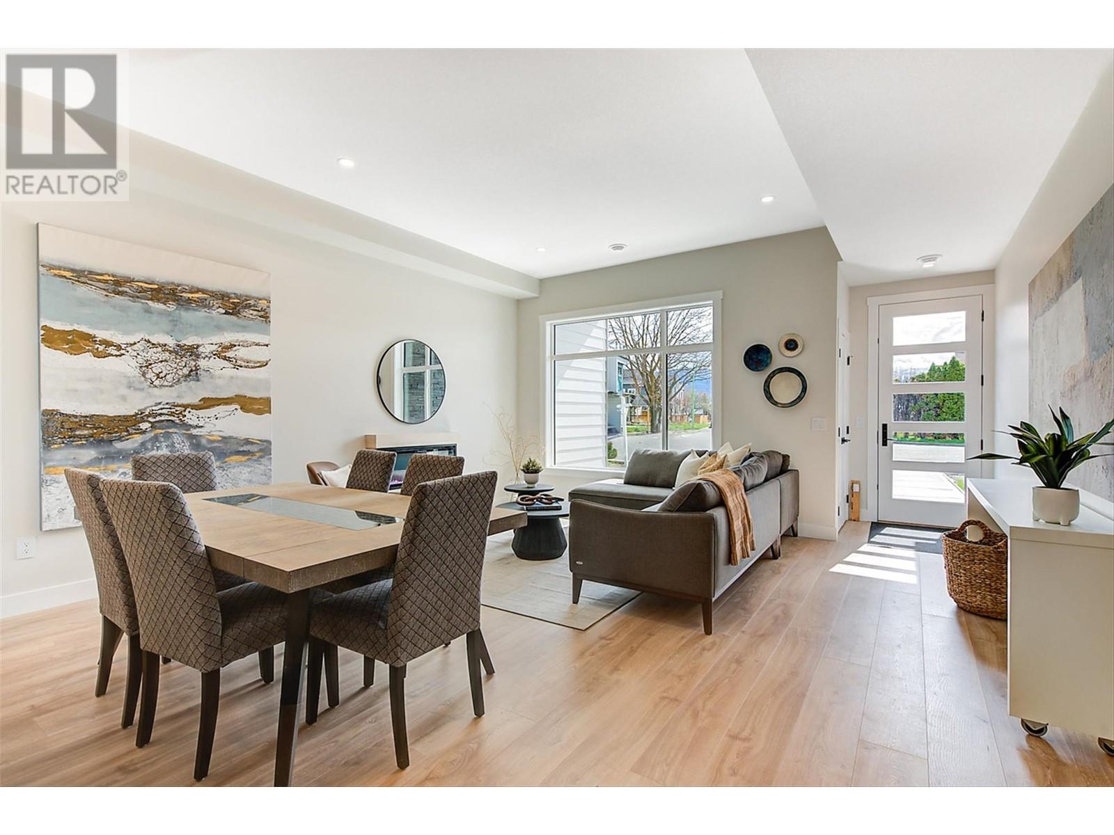 732 Coopland Crescent Unit# 1 - 4