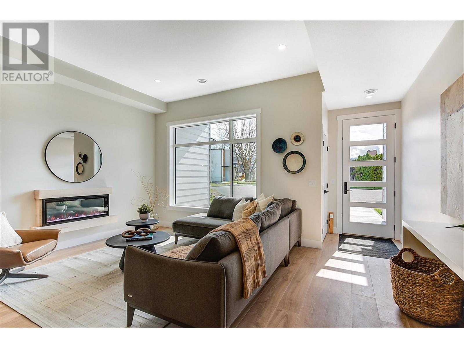 732 Coopland Crescent Unit# 1 - 4