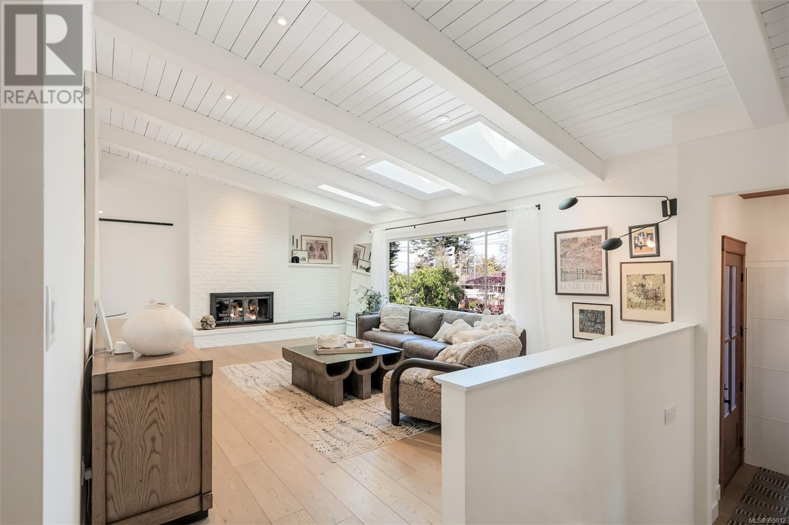 1941 Appleton Pl