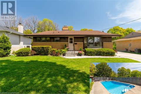 147 VILLAGE Road Kitchener ON N2M4K9