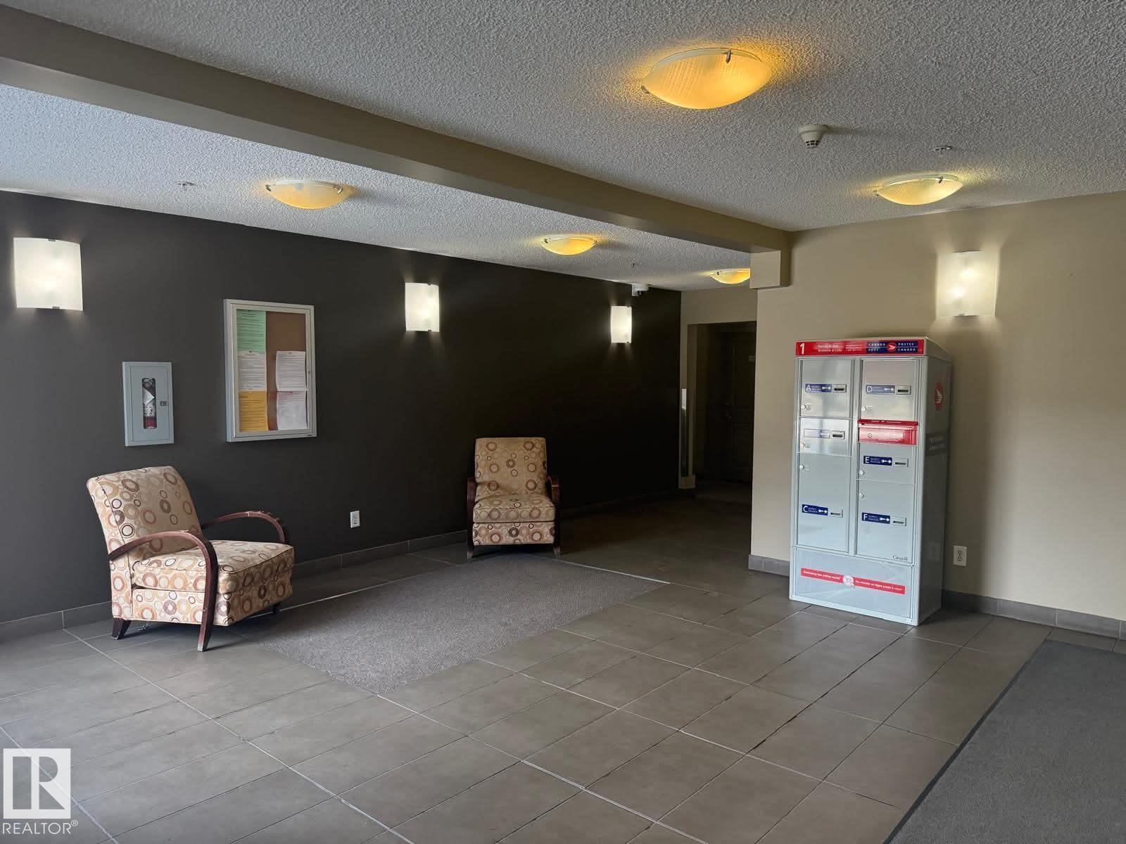 #208 13907 136 ST NW