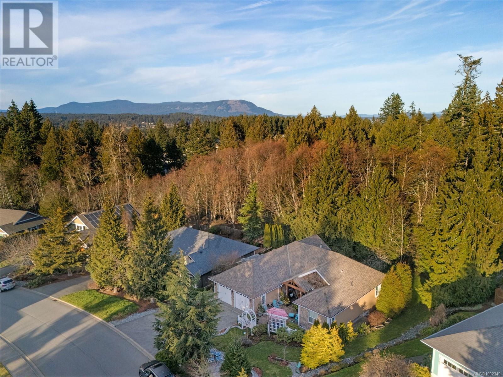 2510 Kinnoull Cres