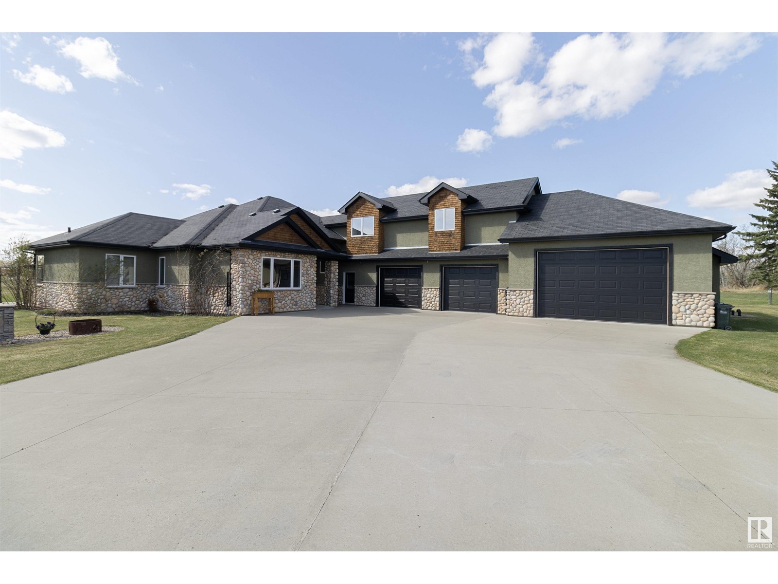 #279 53017 RANGE ROAD 223