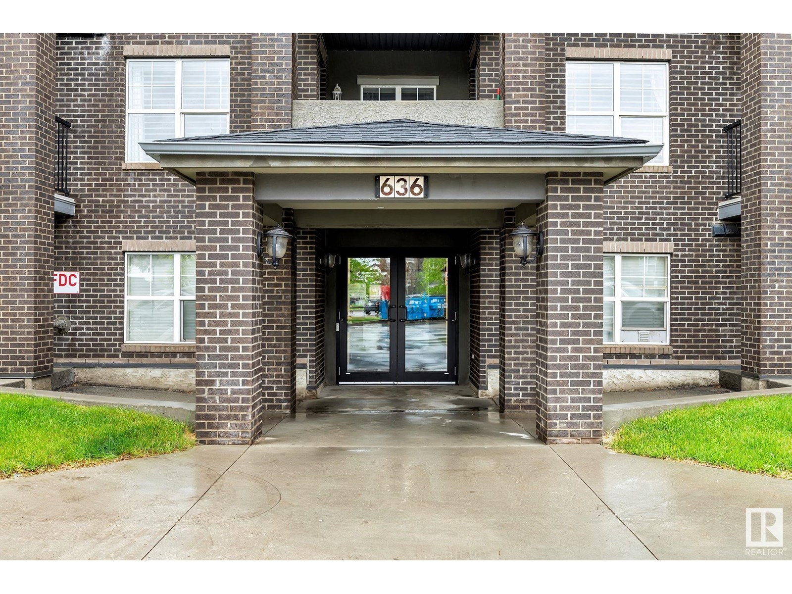 #412 636 MCALLISTER LO SW
