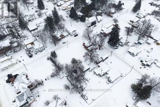 LT 32 ADELAIDE STREET