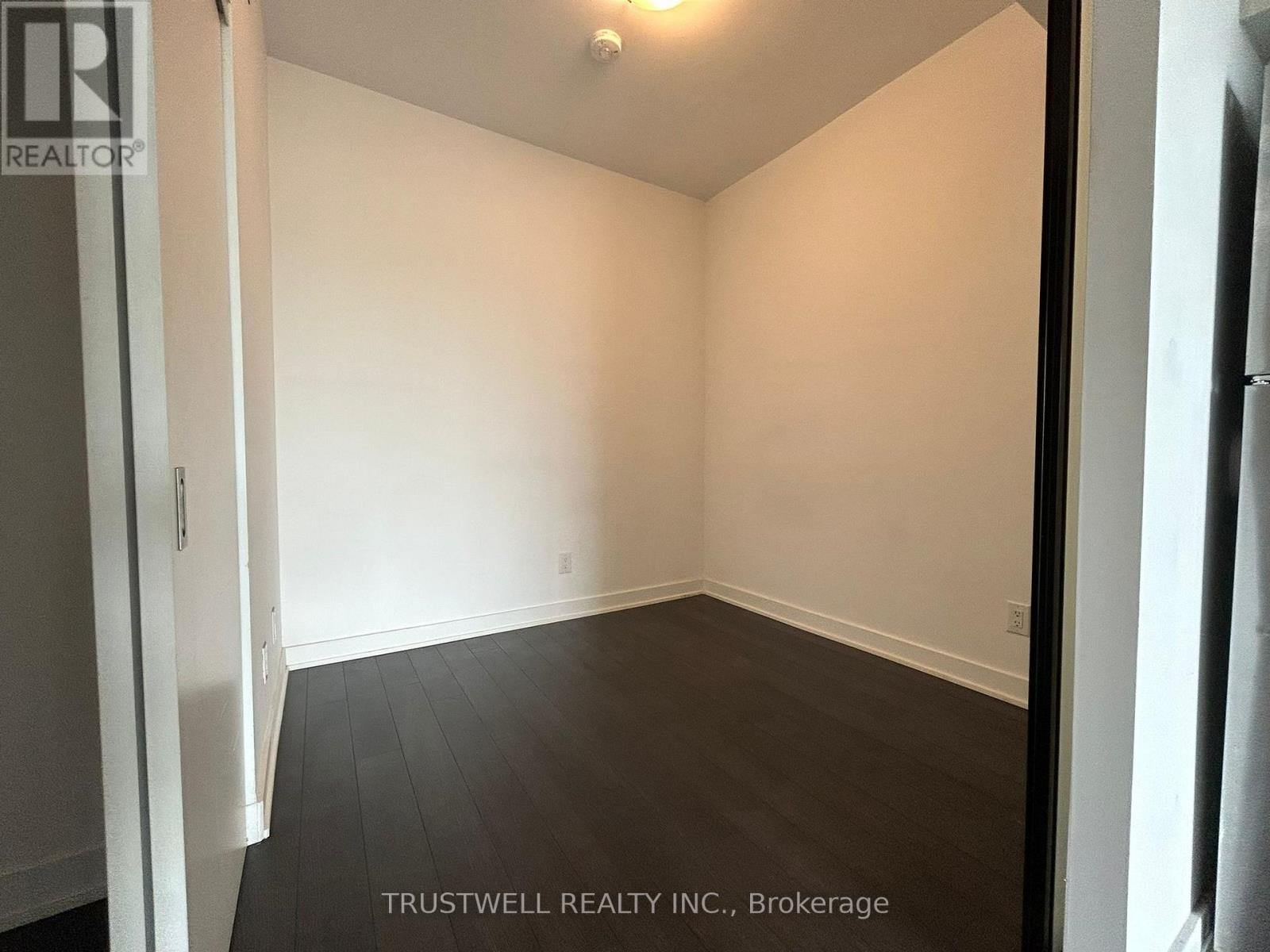 308 - 2799 KINGSTON ROAD