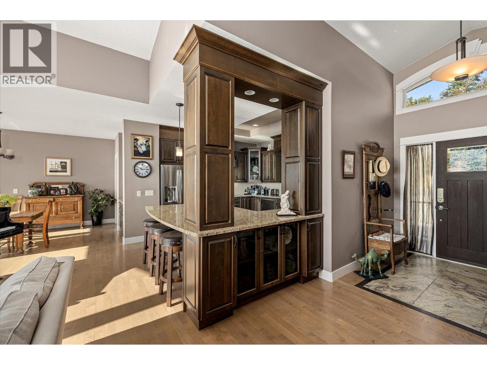 5165 Trepanier Bench Road Unit# 205