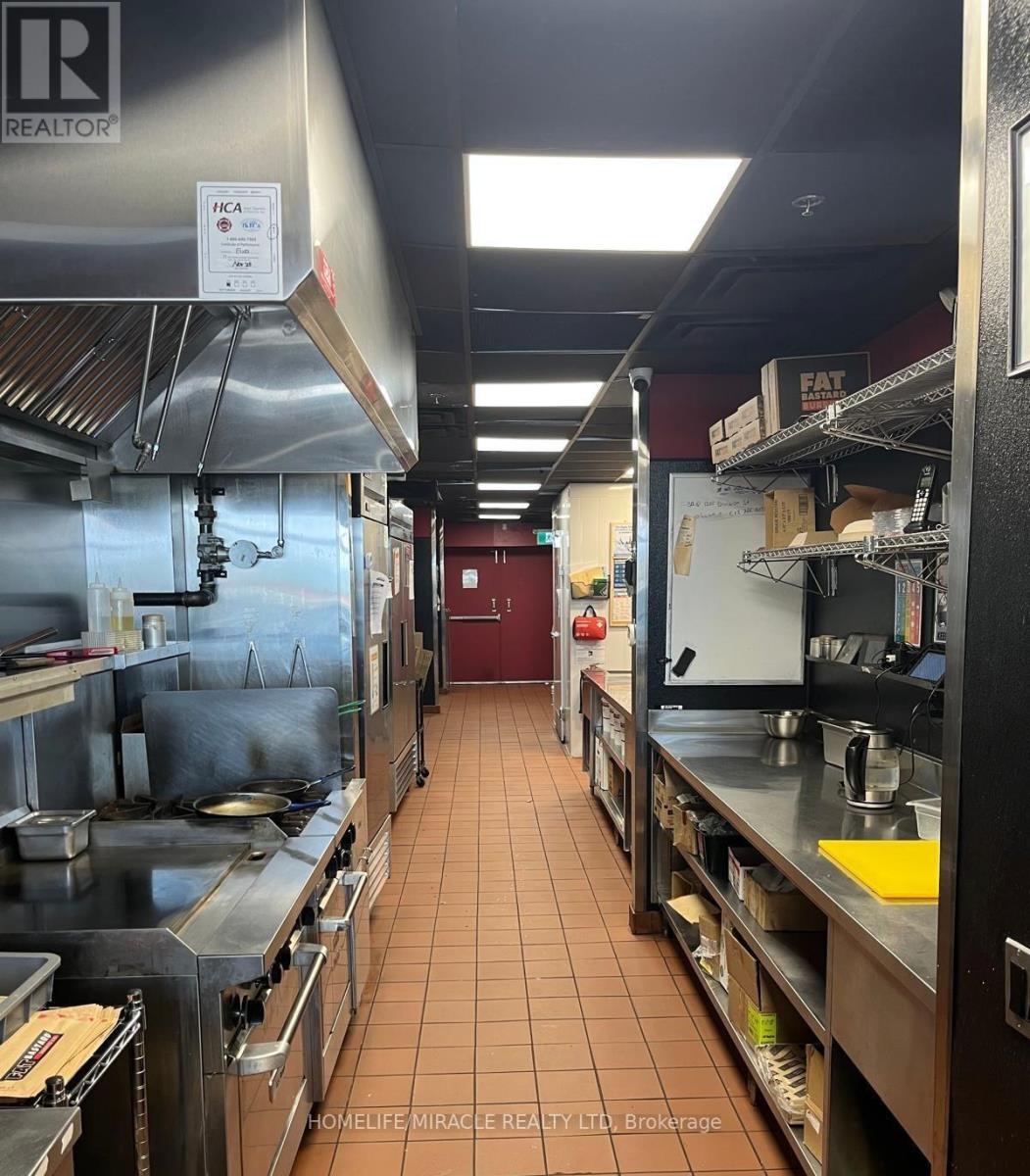 4 - 1201 DIVISION STREET