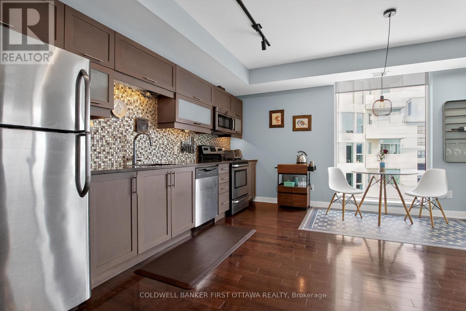 806 - 179 METCALFE STREET