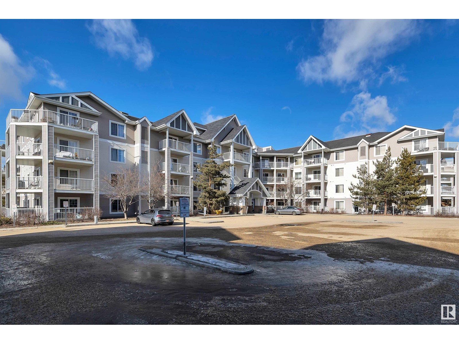 #312 4407 23 ST NW