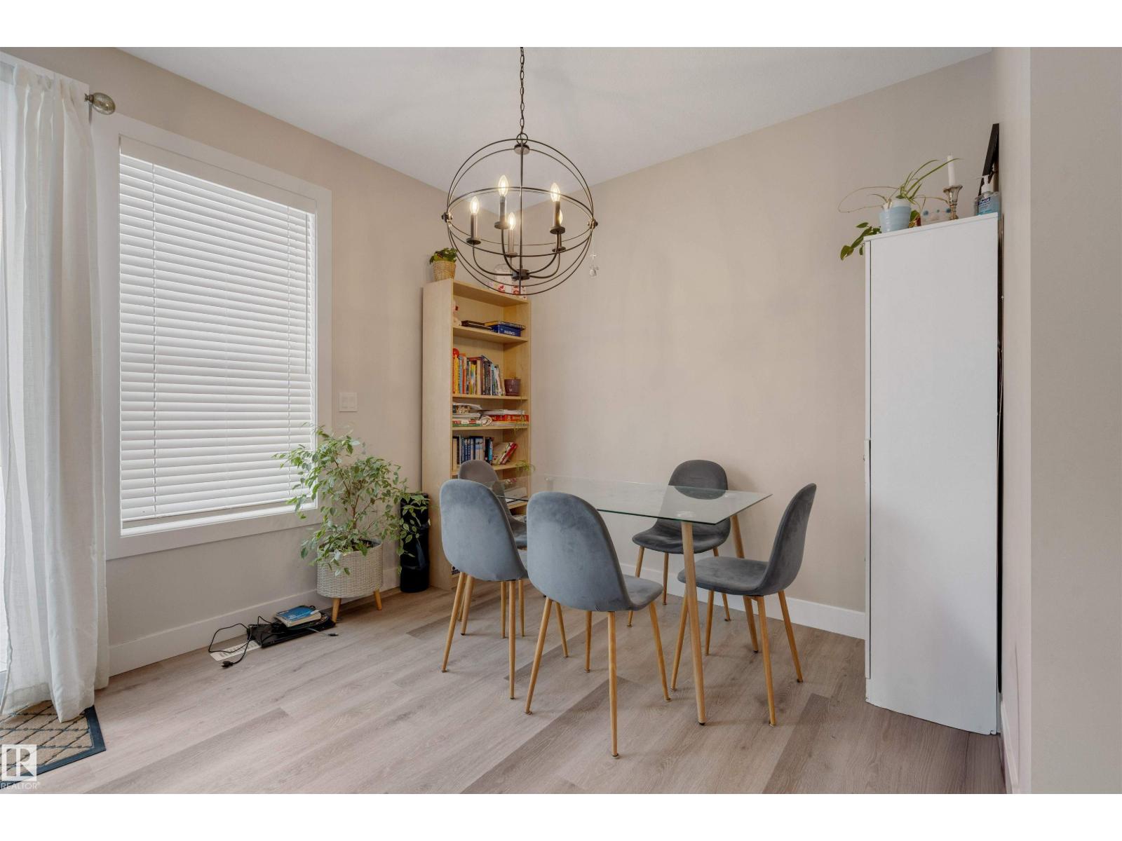 22916 95 AV NW
