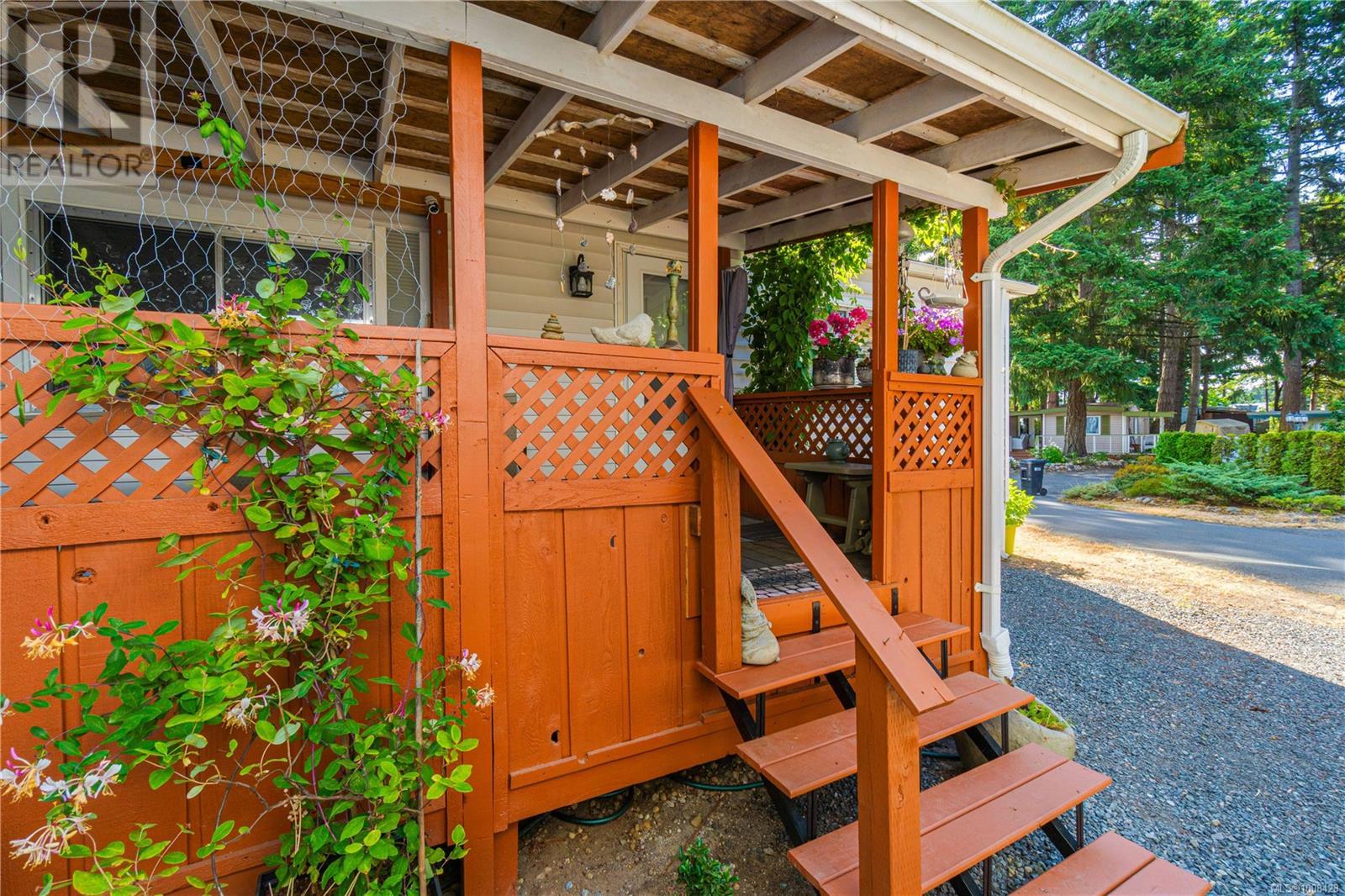 31 1247 Arbutus Rd