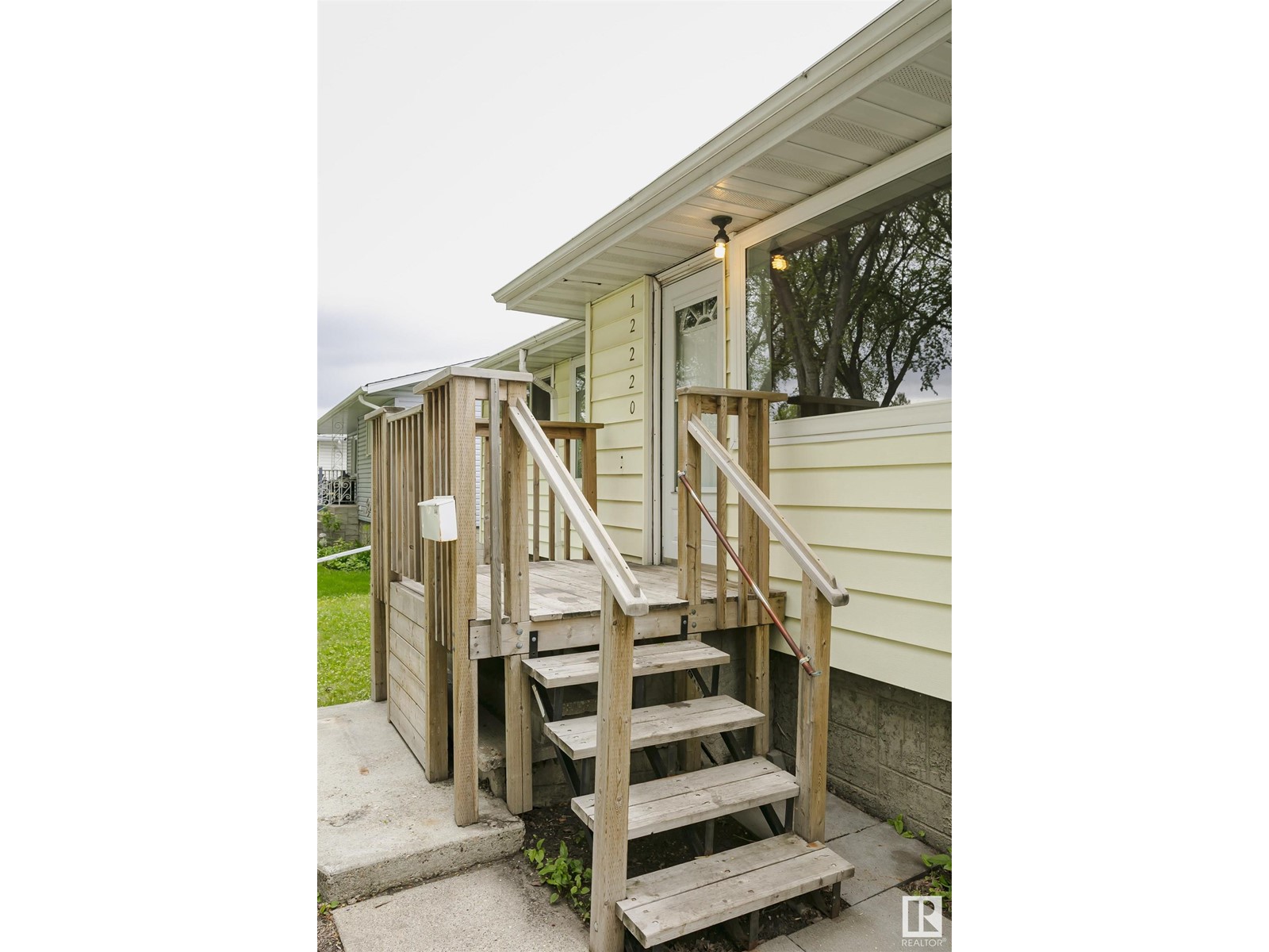 12220 51 ST NW