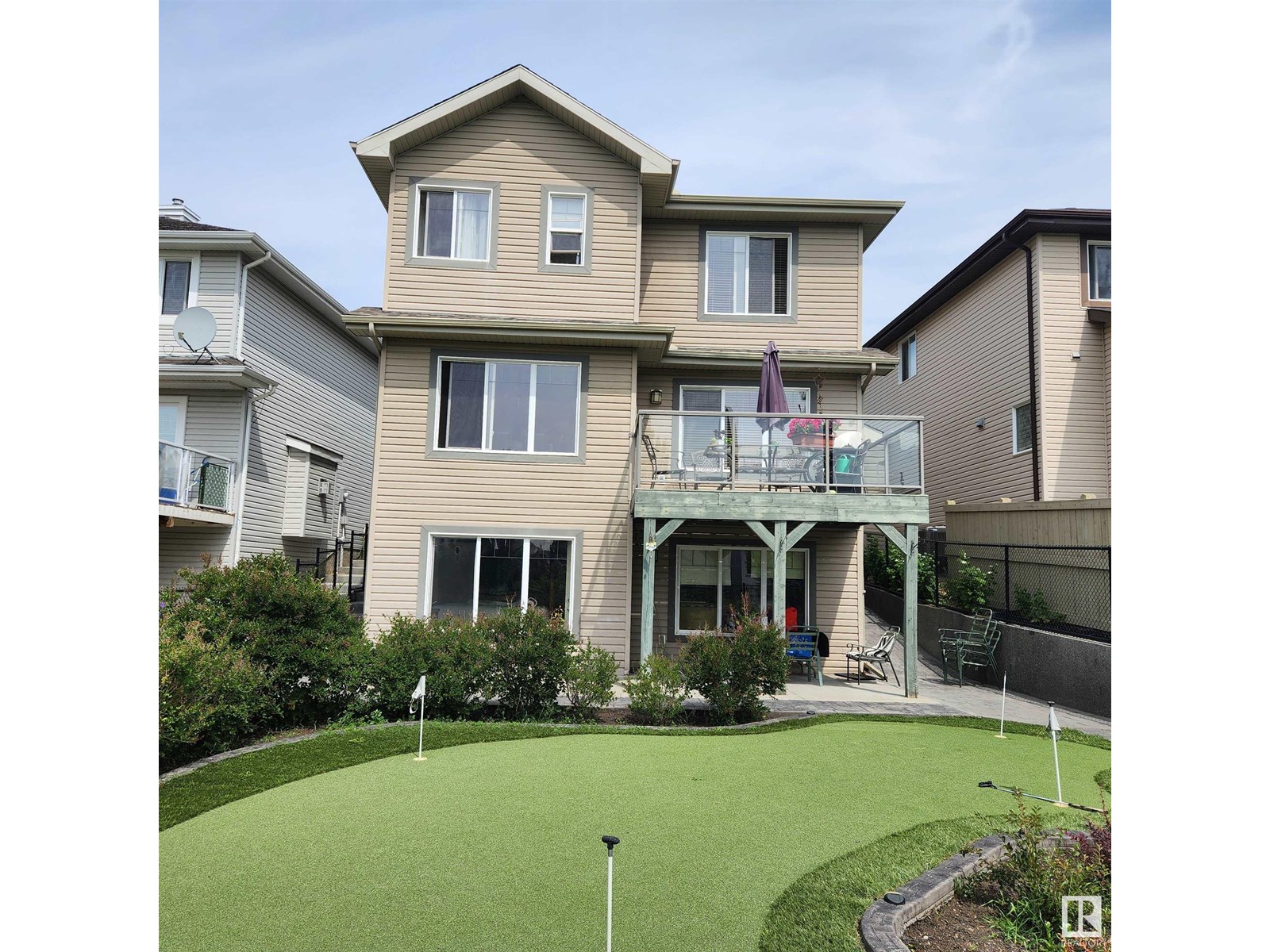 6231 4 AV SW SW