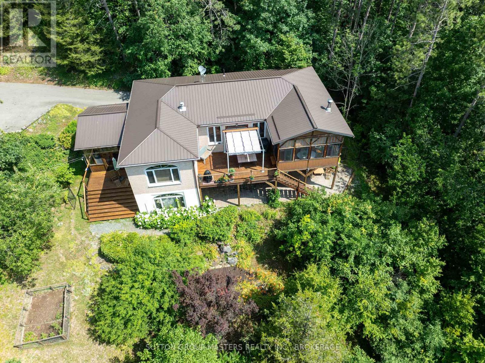 715 NORTH SHORE ROAD