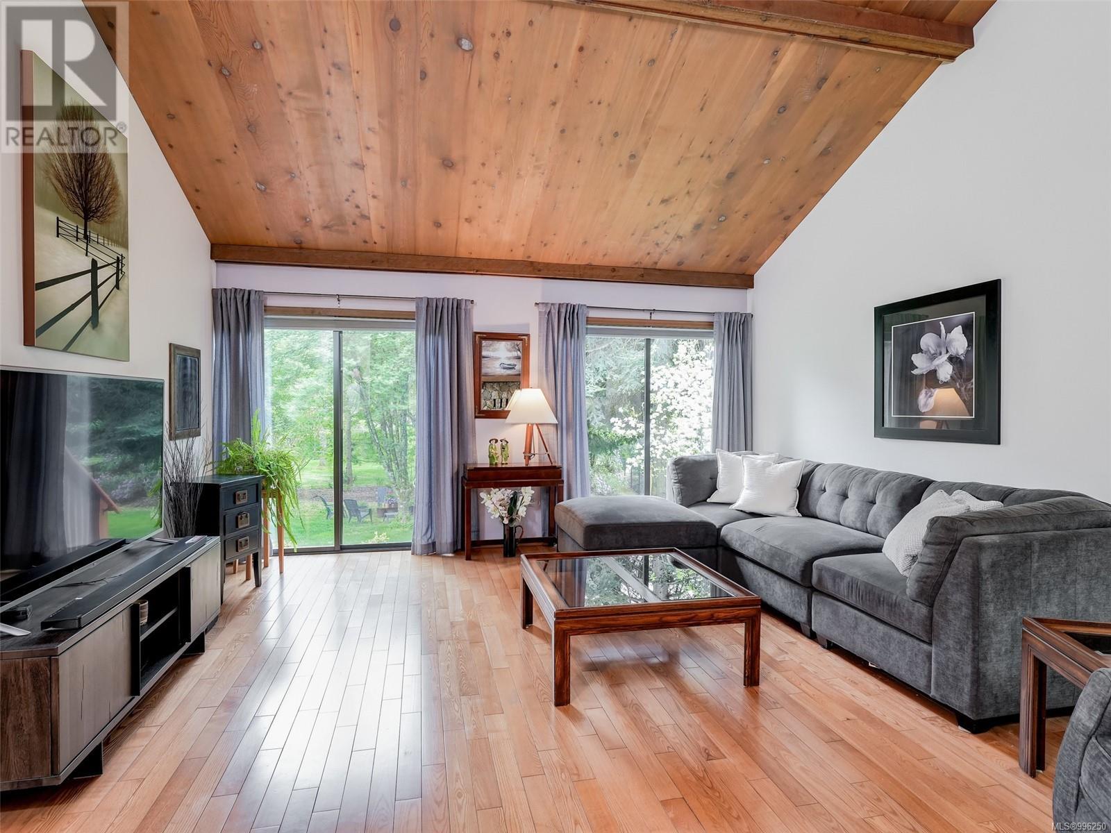 1647 Stuart Park Terr