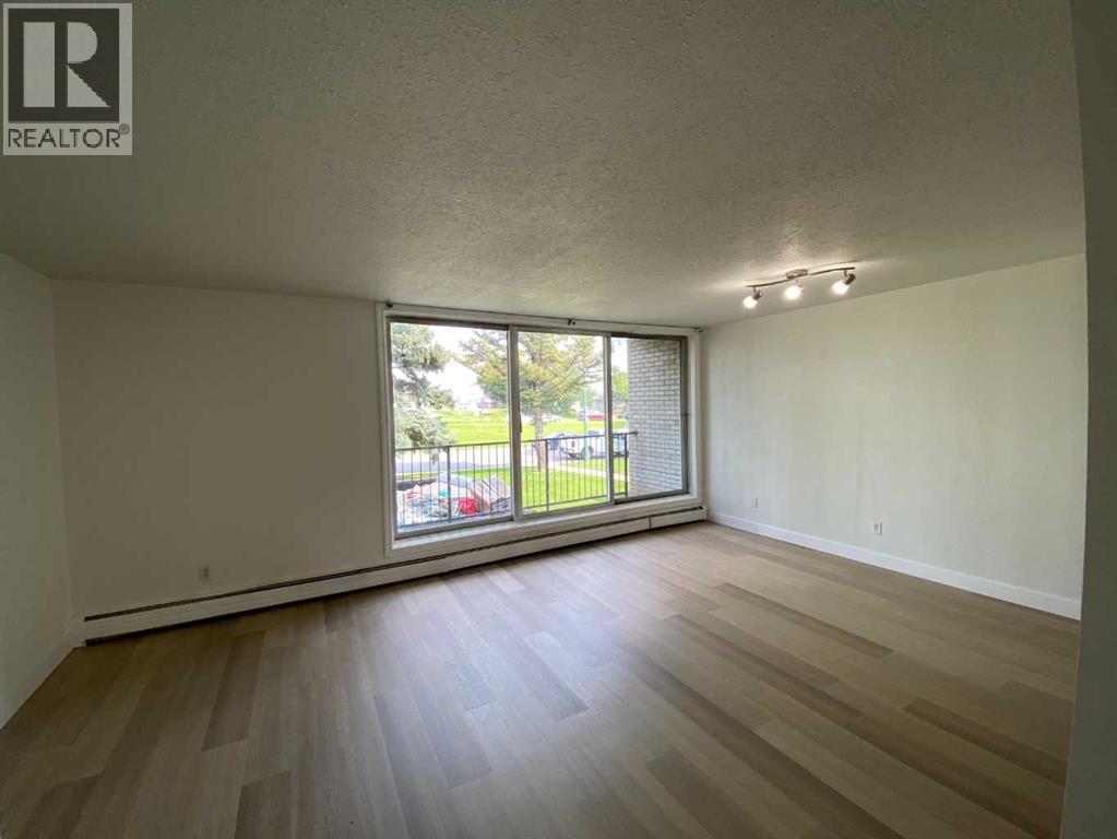 3, 222 Mayor Magrath Drive N