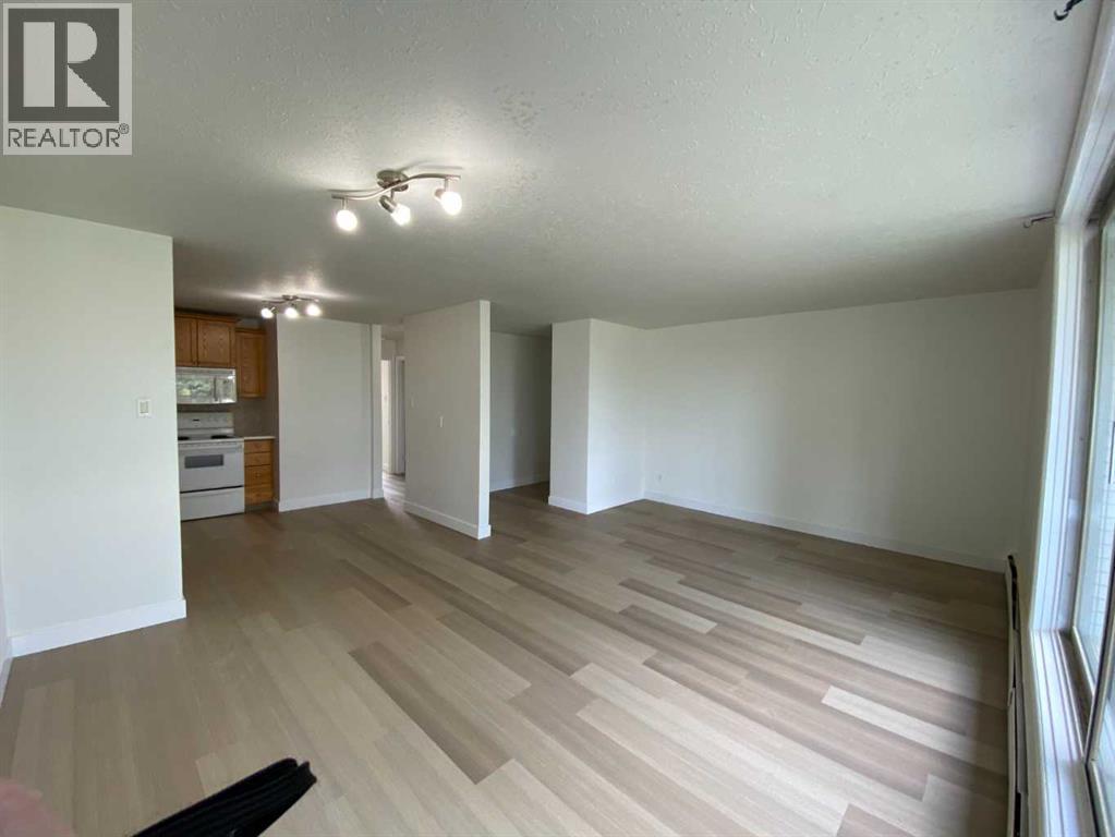3, 222 Mayor Magrath Drive N