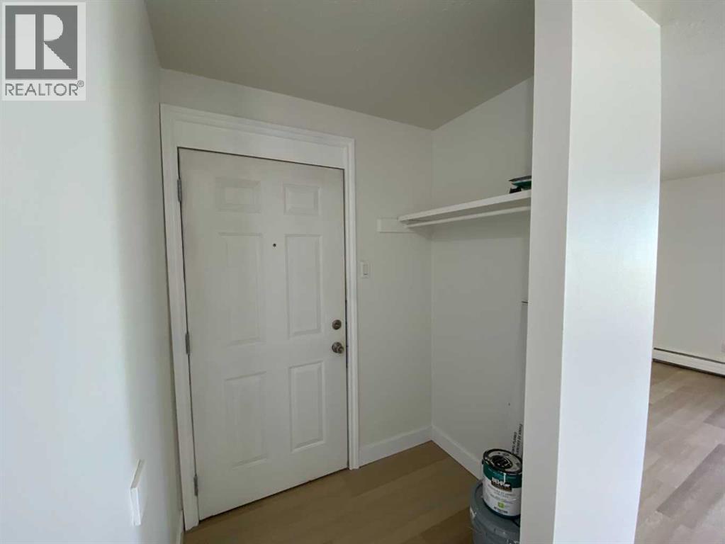 3, 222 Mayor Magrath Drive N