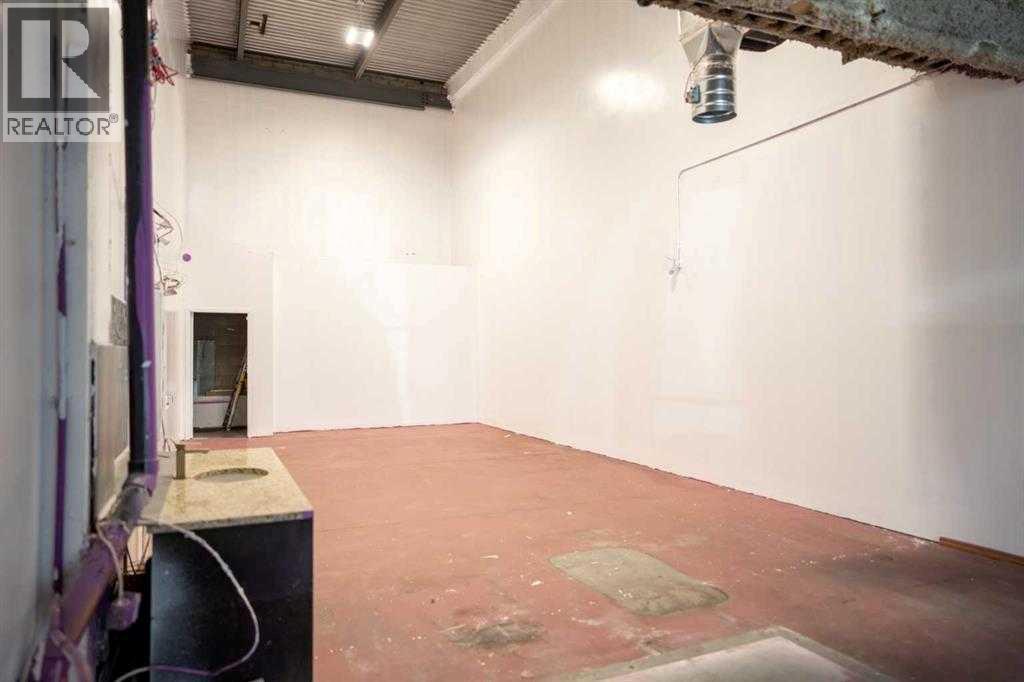 1110, 76 Westwind Crescent NE