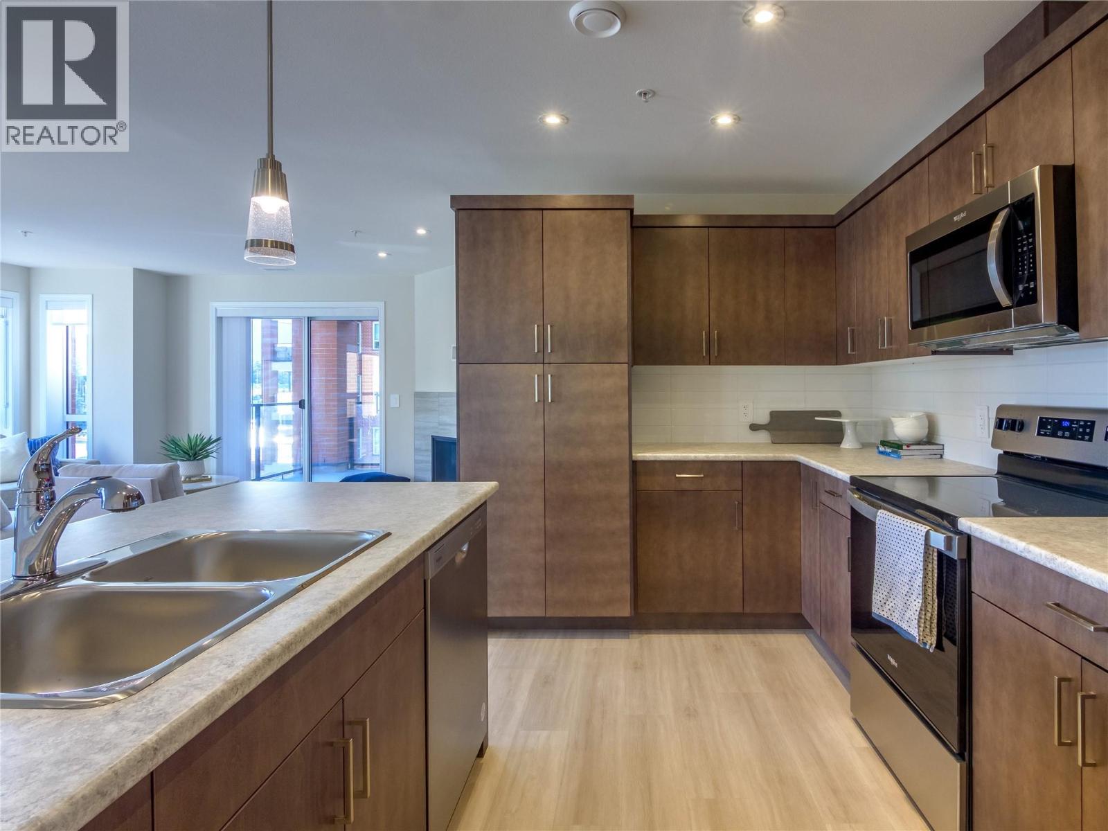 3362 SKAHA LAKE Road Unit# 405