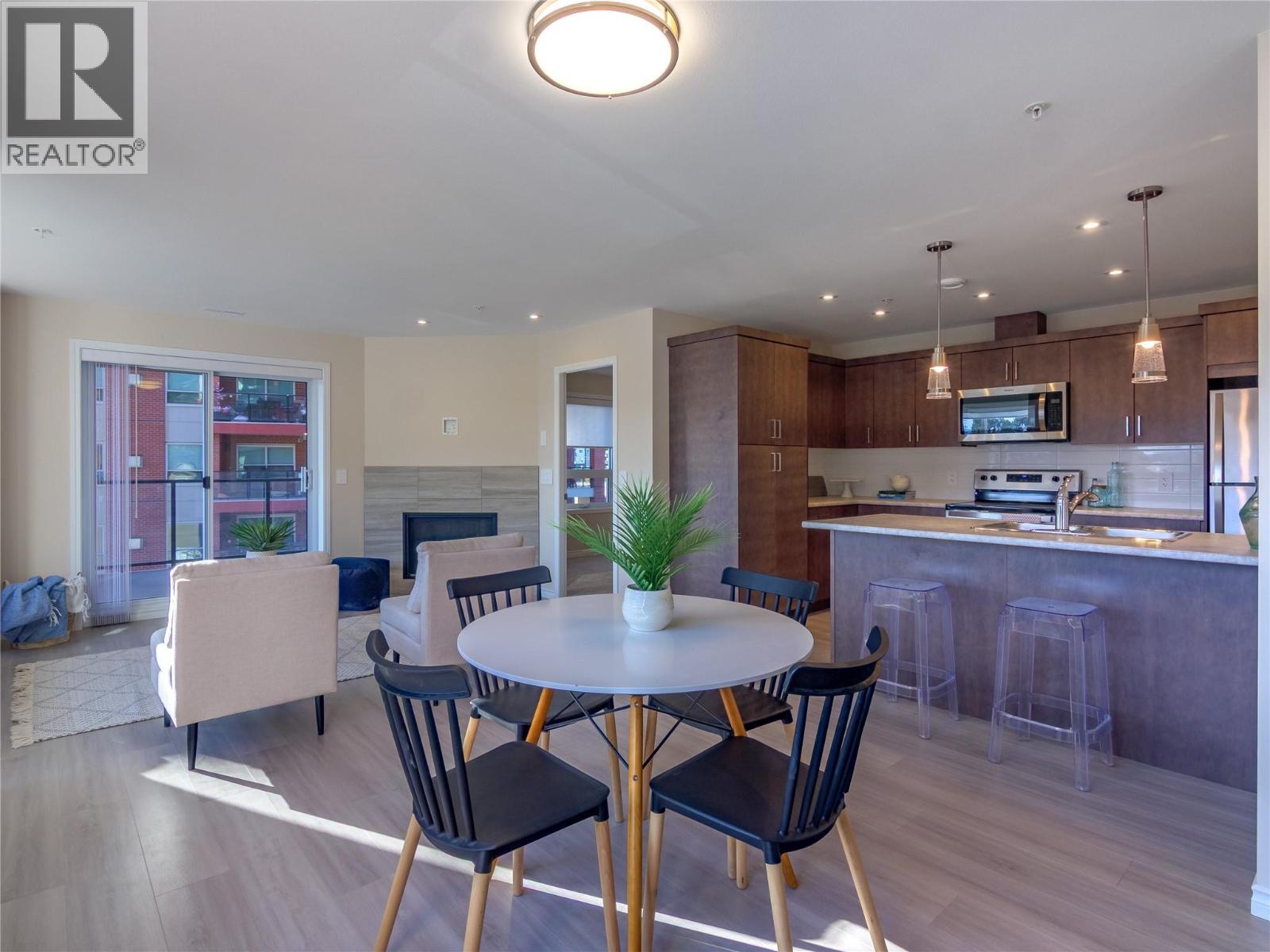 3362 SKAHA LAKE Road Unit# 405