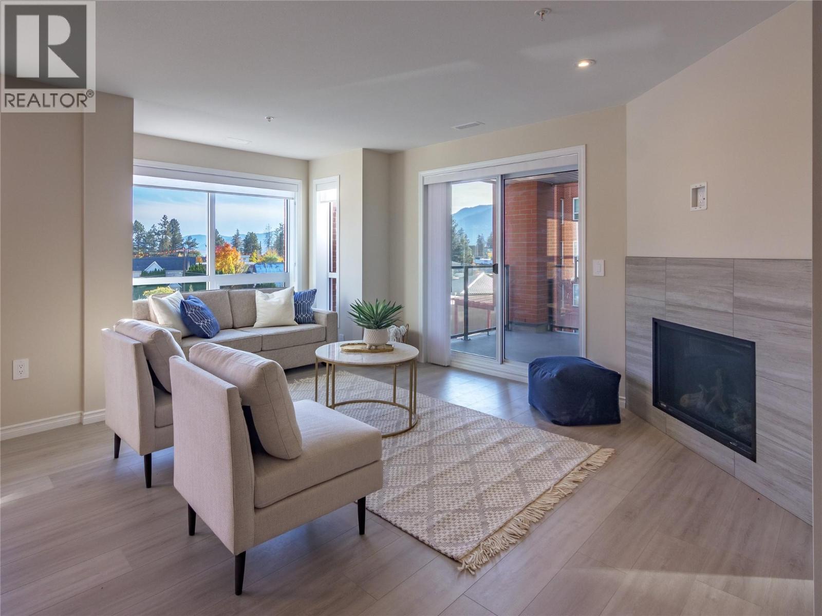 3362 SKAHA LAKE Road Unit# 405