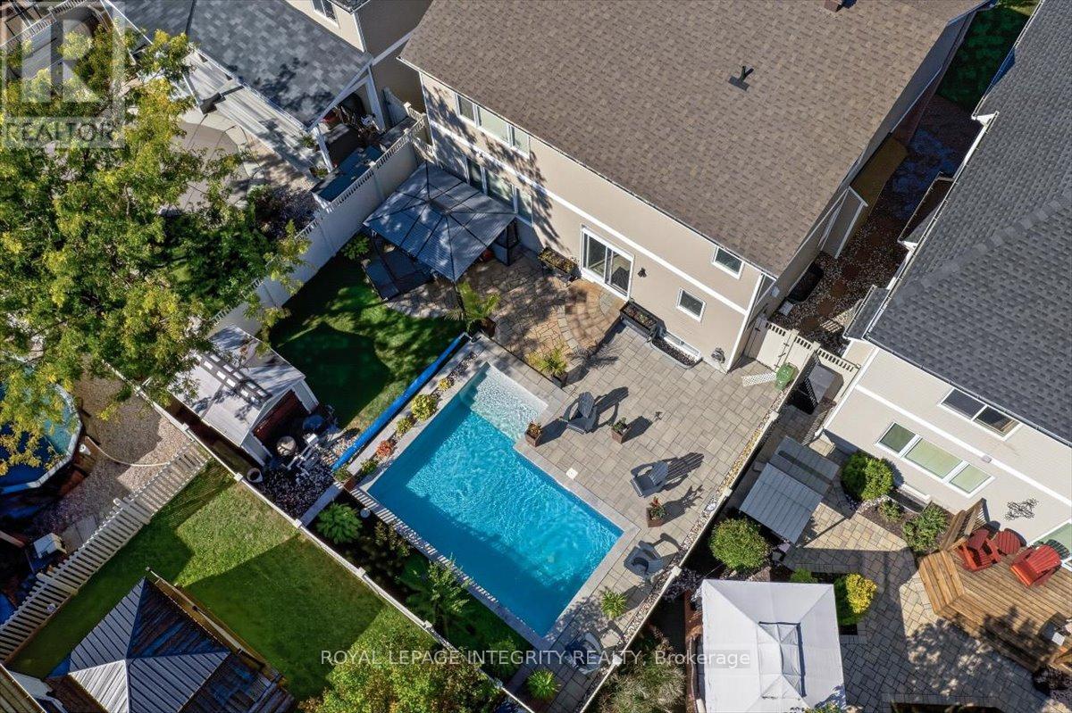 1110 LUESBY CRESCENT