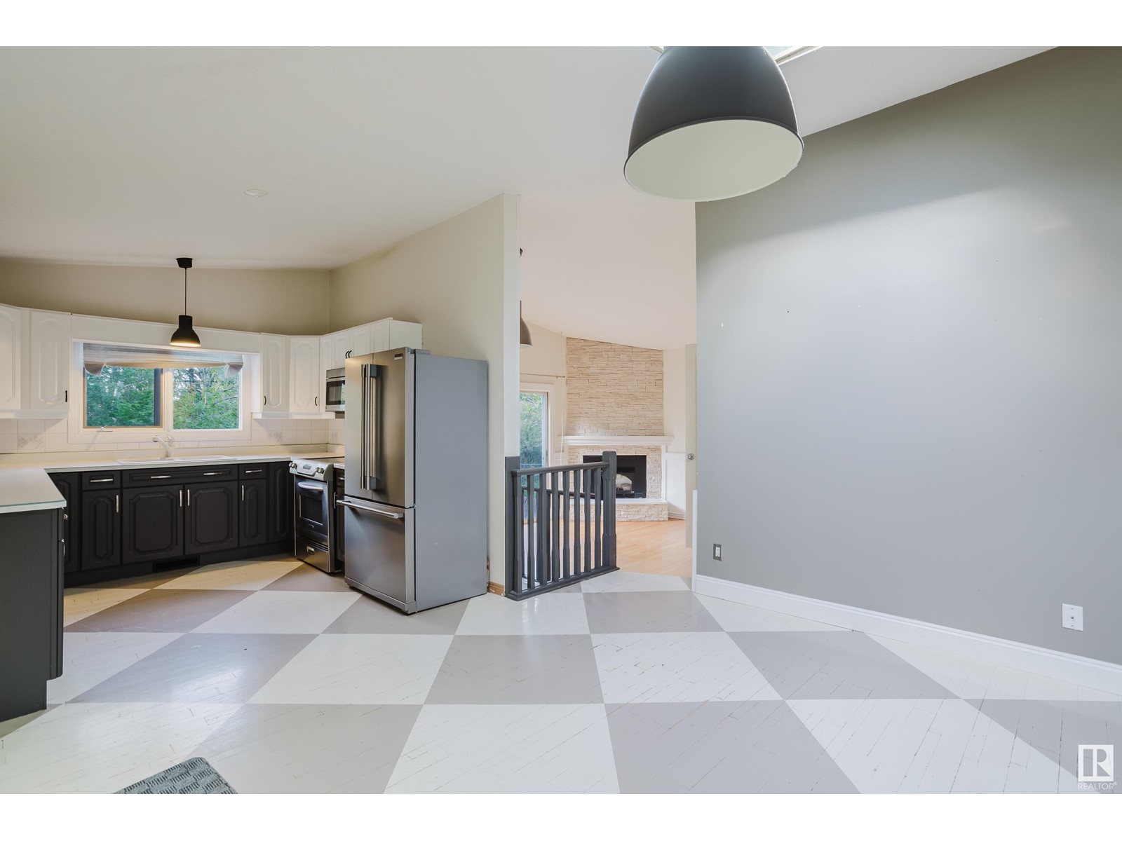 #134 52552 224 Range Road