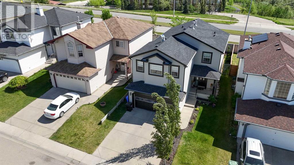 166 Tuscarora Close NW