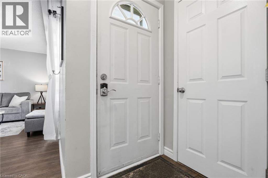 423 WESTWOOD Drive Unit# 44