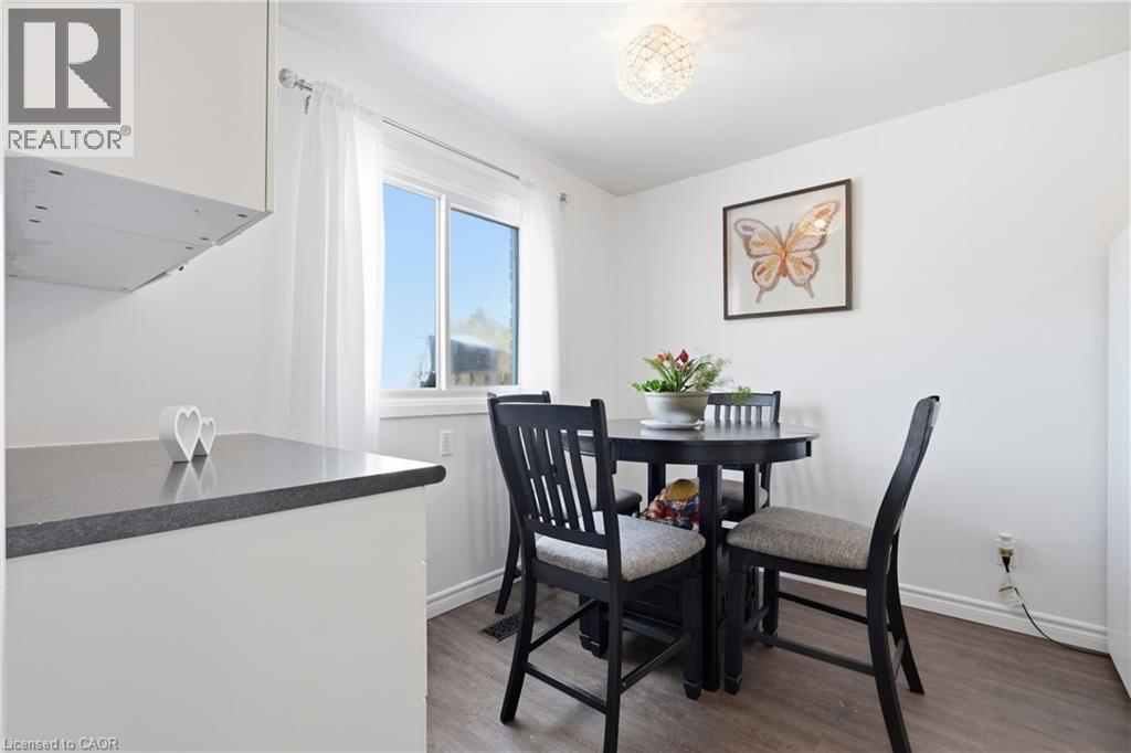 423 WESTWOOD Drive Unit# 44