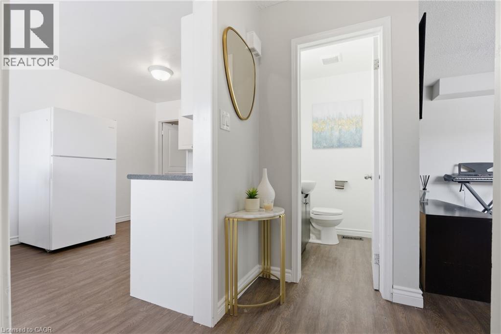 423 WESTWOOD Drive Unit# 44