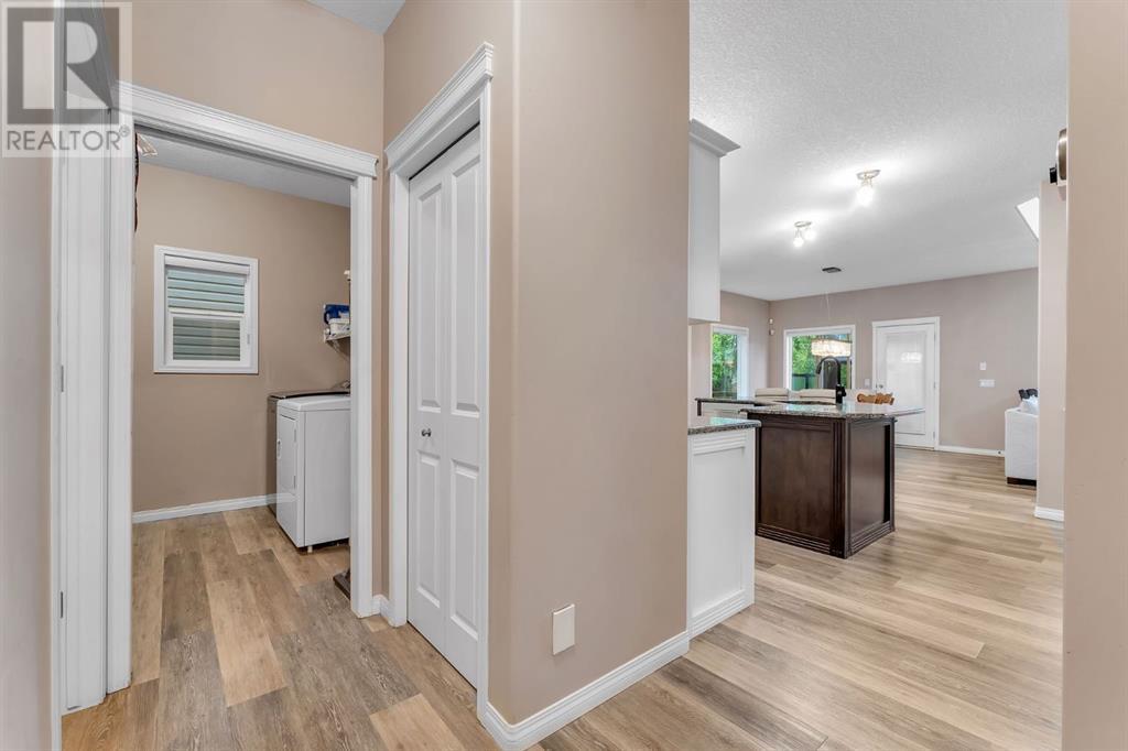 405 Kincora Drive NW