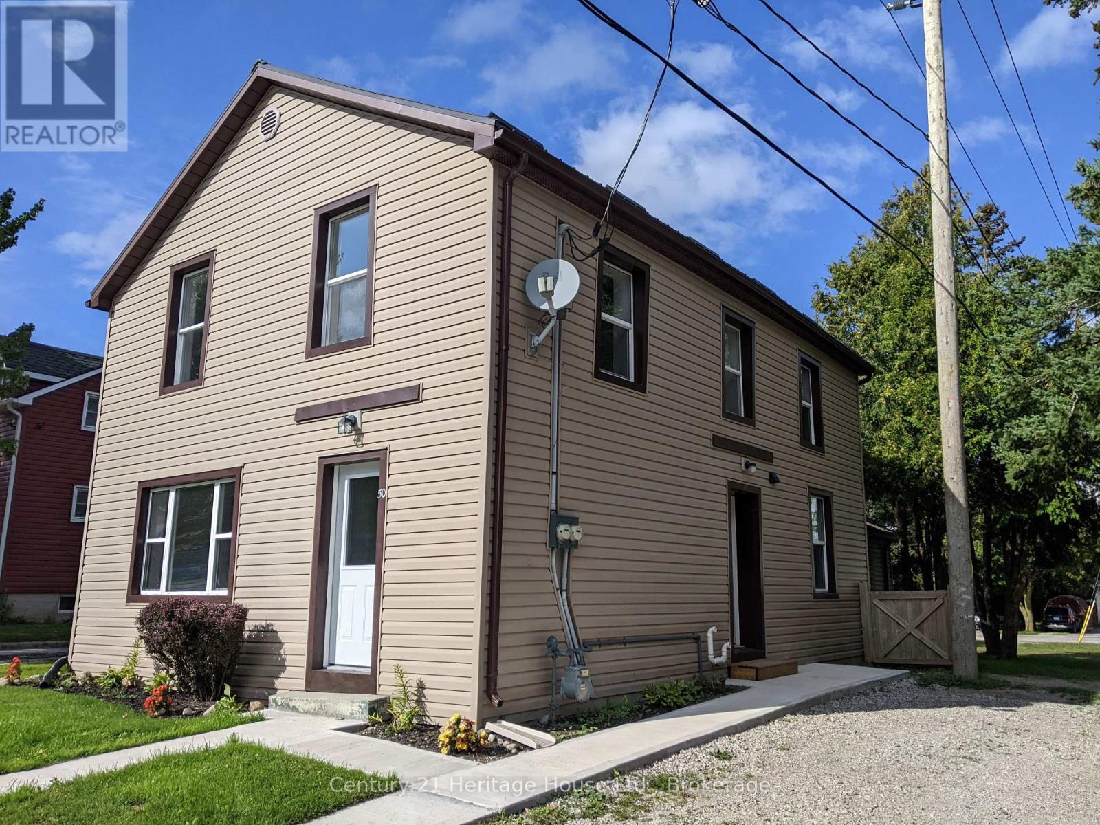 Photo 1 of 12 — 50 GODERICH STREET E, Huron East (Seaforth), ON N0K1W0