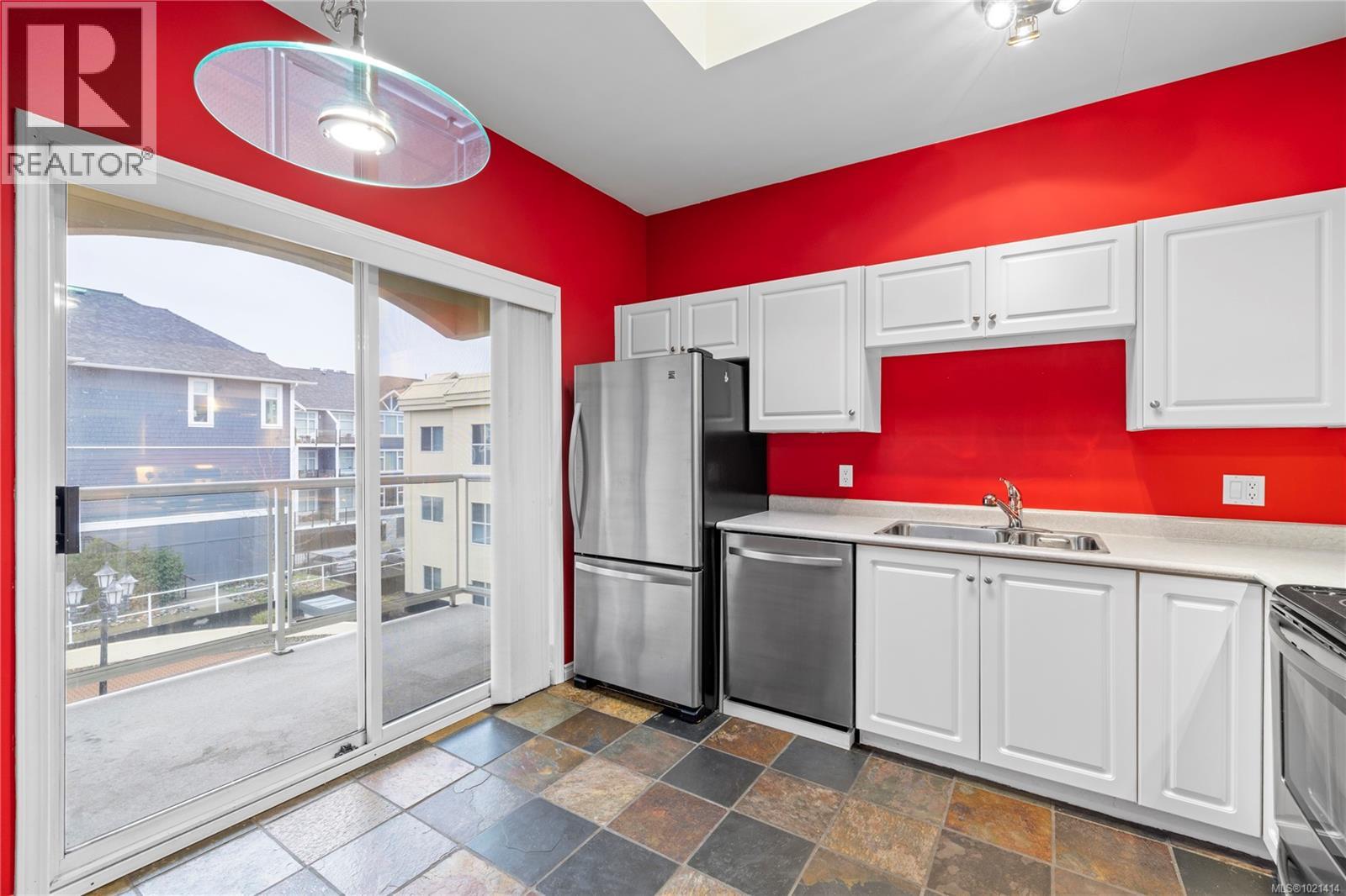 406 220 ISLAND Hwy W