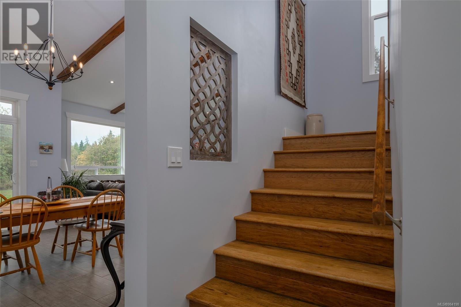 6138 Beaver Creek Rd