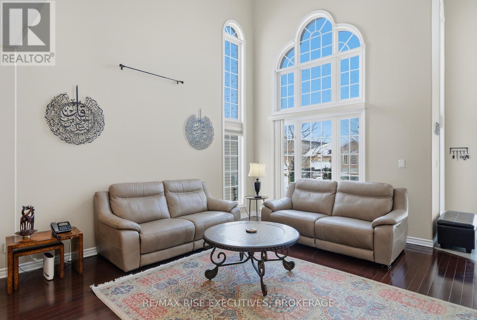 402 CAVENDISH CRESCENT