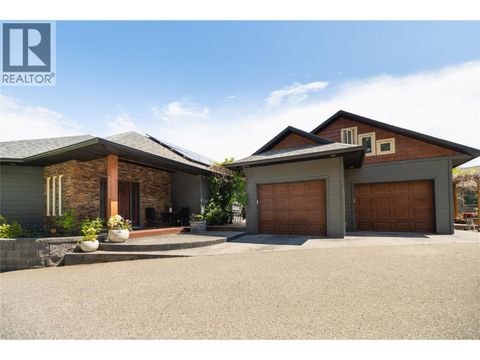 3025 Ensign Lane West Kelowna BC V4T2Z4