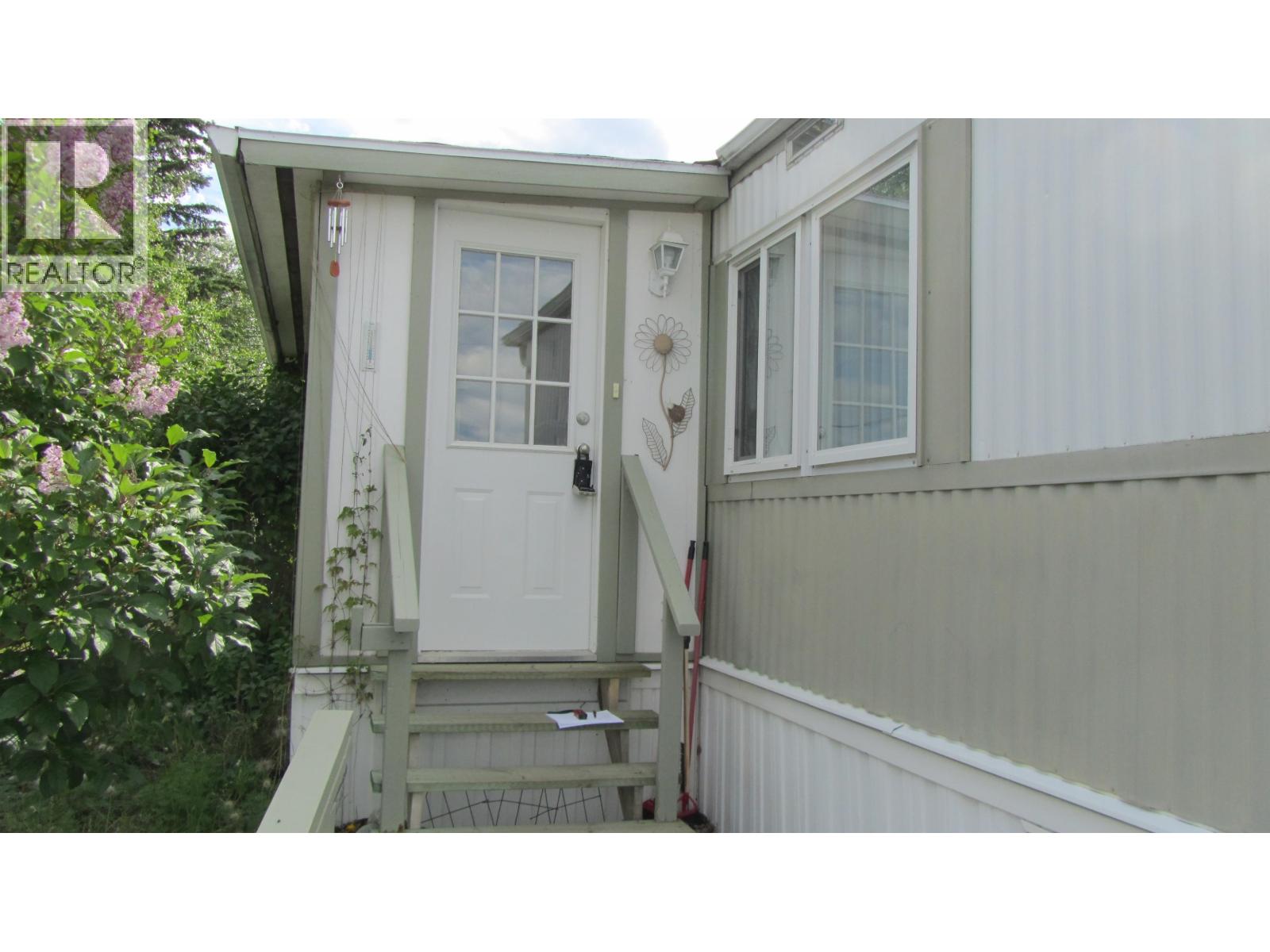 9 375 HORSE LAKE ROAD