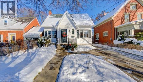 56 LYDIA Street Kitchener ON N2H1V5