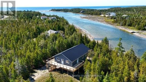 38 BAY SHORE AVENUE S Northern Bruce Peninsula ON N0H2R0