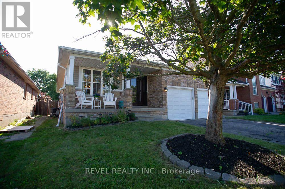 48 LOVELL CRESCENT