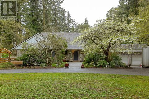 5182 Santa Clara Ave Saanich BC V8Y1W4