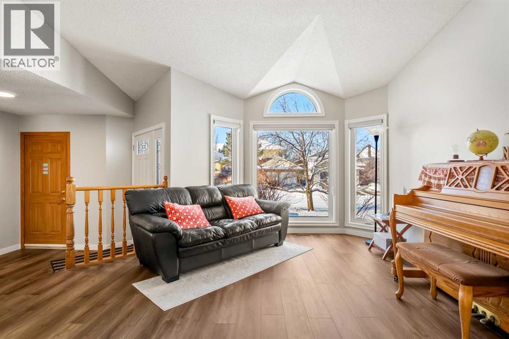 412 Hawkland Place NW