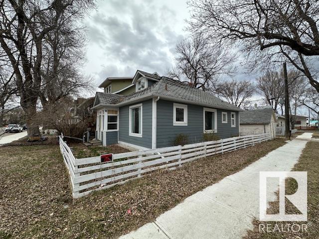 10803 93 ST NW
